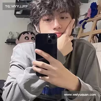 伏秋嫱
